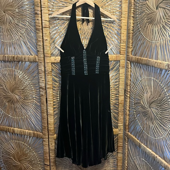 Molly New York Velvet Halter Dress - Size 6 - Picture 2 of 10
